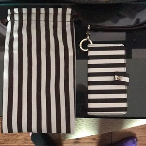 Henri Bendel phone wristlet